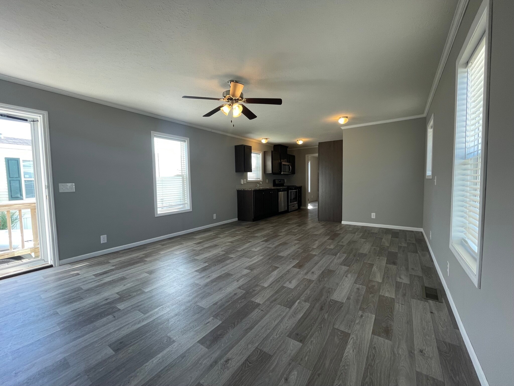 Building Photo - 15864 Marentette Dr