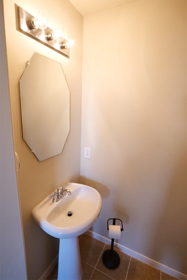 Building Photo - 6823 Arrowchase Ct