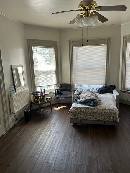 Example of bedroom - 383 Main St