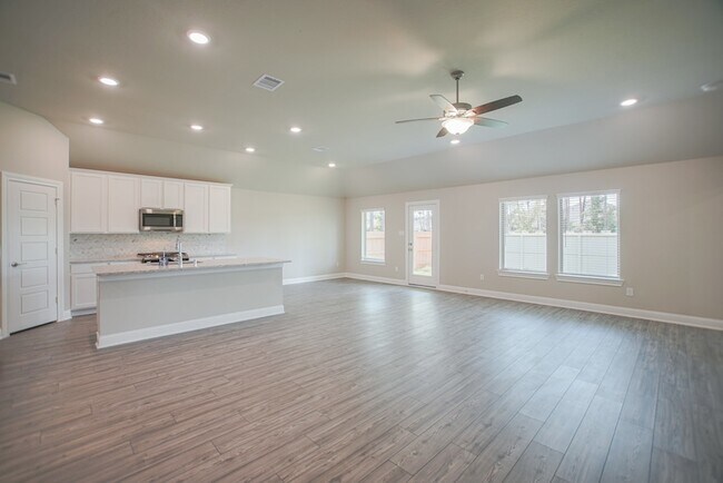 Building Photo - 17112 Coneflower Pl