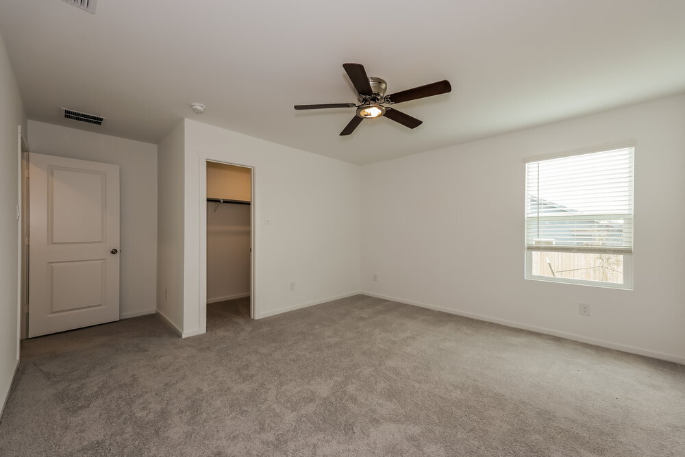 Building Photo - 10729 Revolver Dr