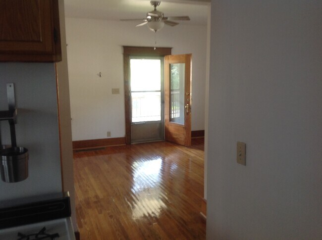 Primary Photo - 2417 Woodland Ave