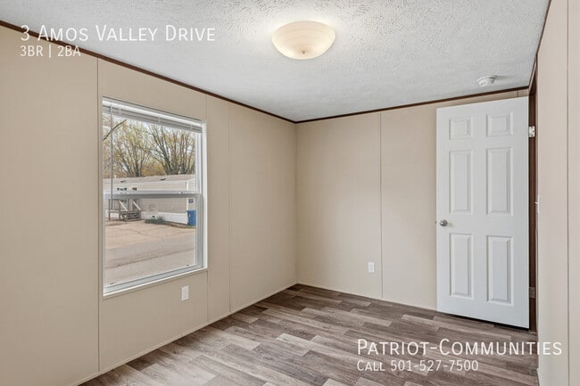 Building Photo - 3 Amos Valley Dr