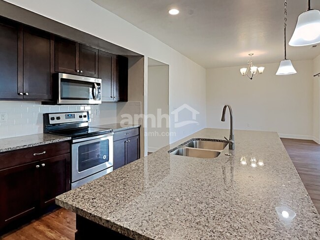 Building Photo - 3648 S Natural Way