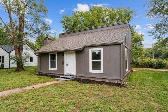 Building Photo - Charming 2 Bedroom, 2 Bath with Extra Loft Space Available Now!