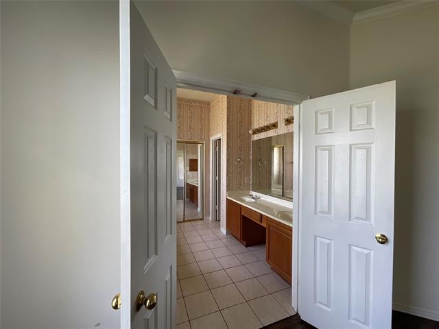 Building Photo - 4201 Abingdon Dr