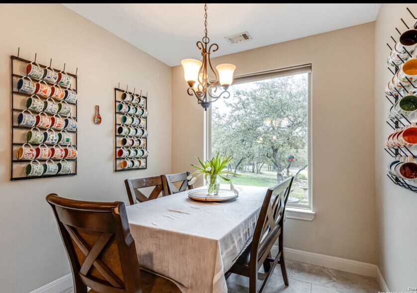 Building Photo - 1126 Ensenada Dr