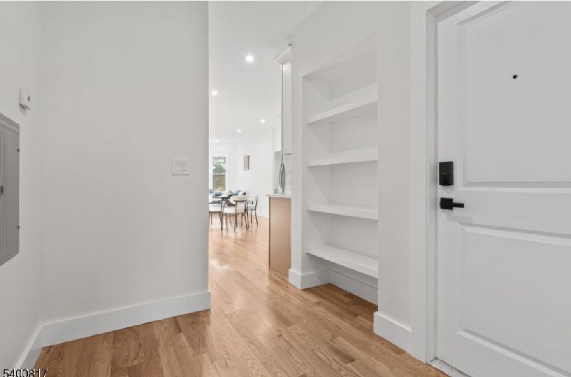 Building Photo - 180 N 12th St