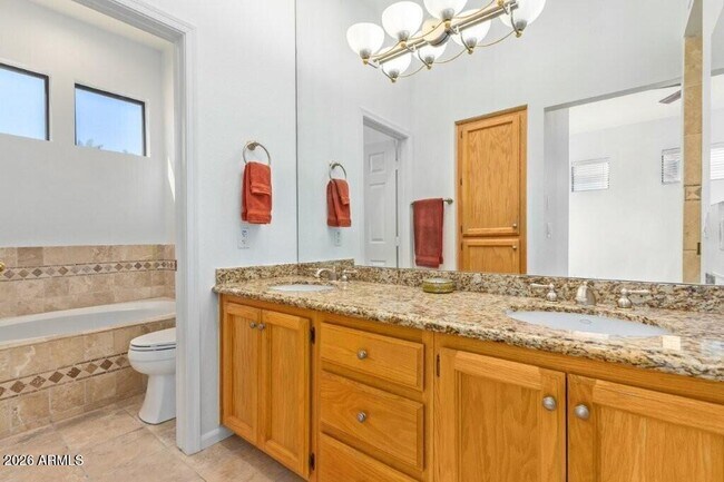 Building Photo - 7222 E Gainey Ranch Rd