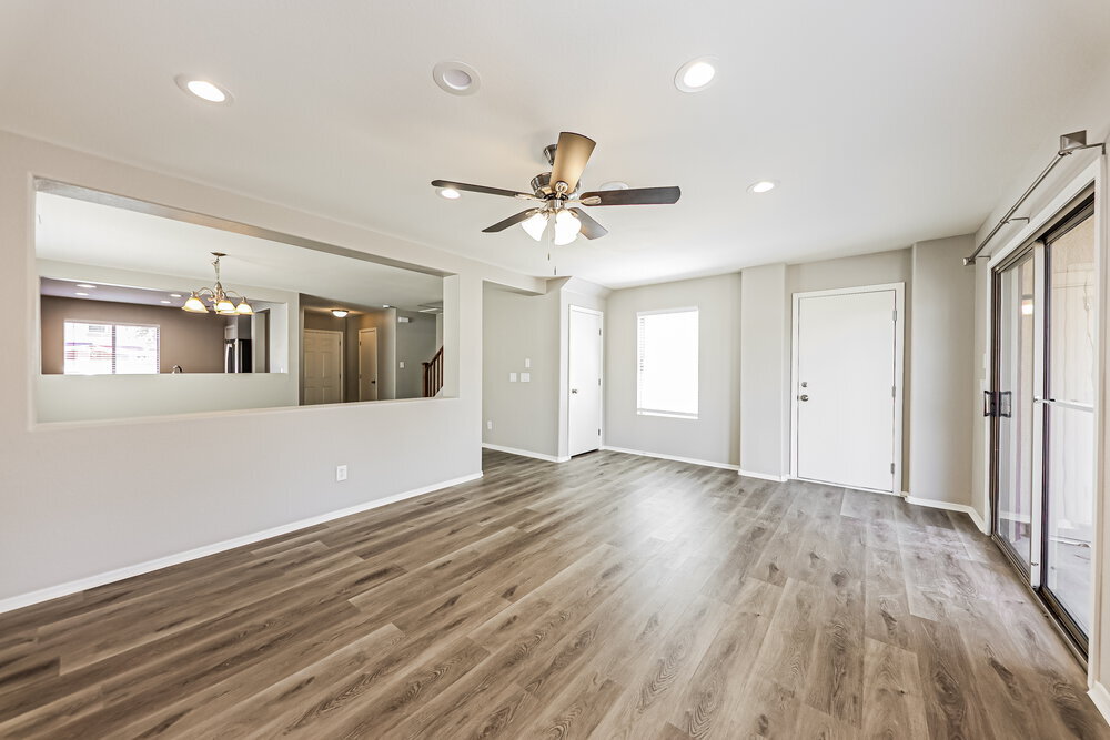 Building Photo - 514 N 112th Dr
