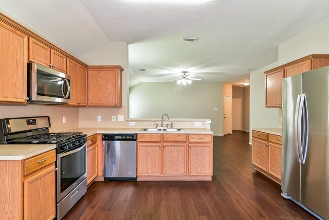 Building Photo - 4786 Wind Trace Dr