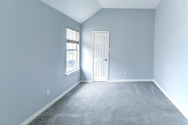 Building Photo - 7723 Buccaneer Cir