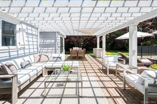 Building Photo - 89 South Rd