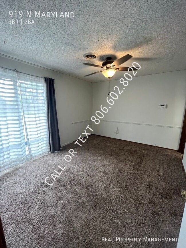 Building Photo - 919 N Maryland-