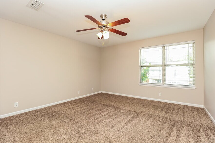 Building Photo - 5236 Nancy Seward Dr