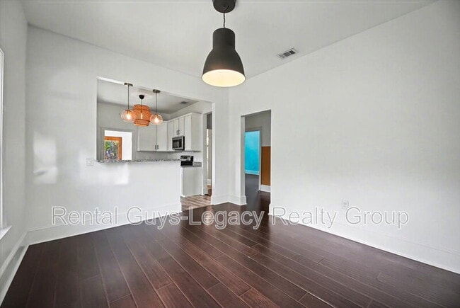 Building Photo - 2650 Green St