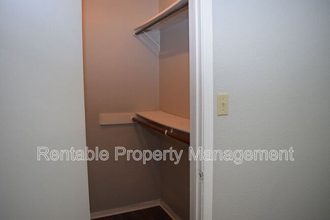 Building Photo - 3724 Cibolo Dr