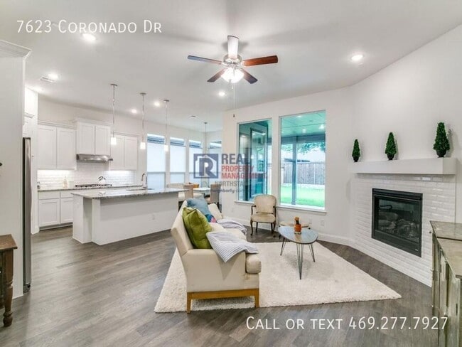 Building Photo - 7623 Coronado Dr