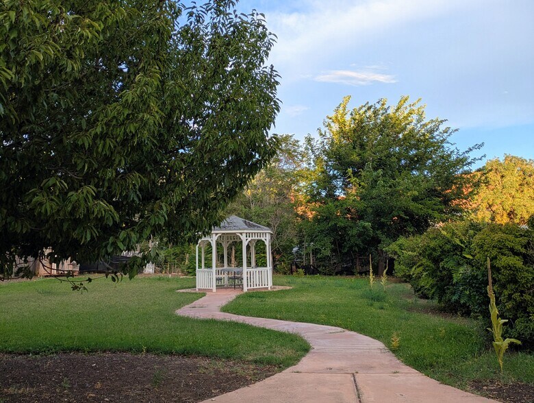 Building Photo - 250 N 100 W