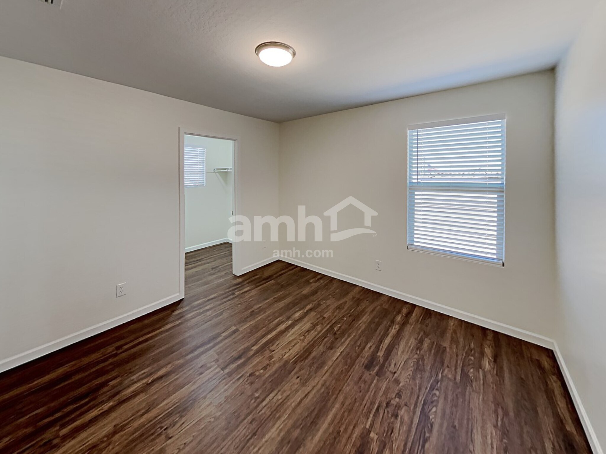 Building Photo - 14221 W Georgia Dr