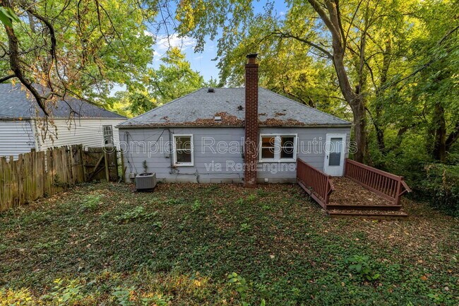 Building Photo - 147 Chambers Rd