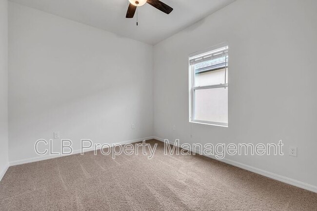 Building Photo - 3012 Neverland Dr