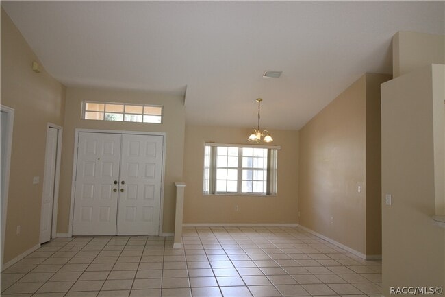 Building Photo - 2864 N Churchill Way
