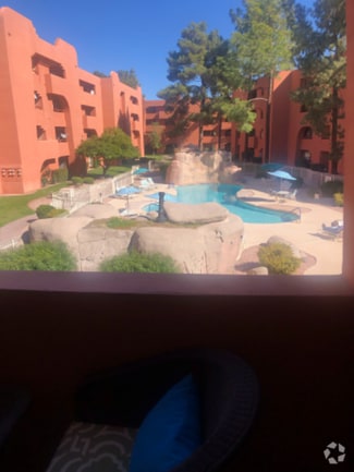 Building Photo - 4303 E Cactus Rd