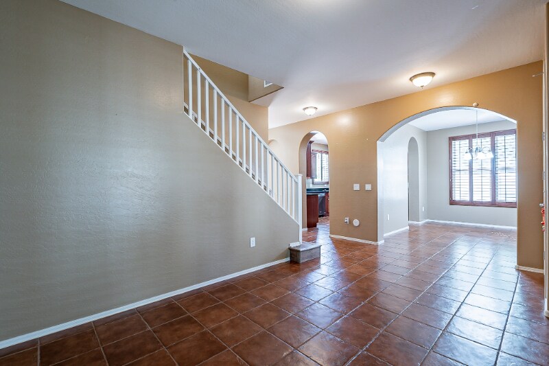 Building Photo - 902 S Adam Way