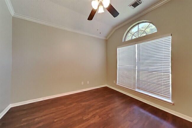 Building Photo - 18414 Polo Meadow Dr