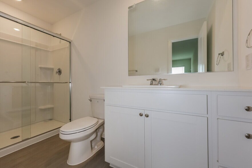 Building Photo - 1611 Sparrow Hawk Rd