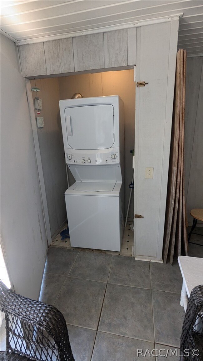 Building Photo - 12038 W Bald Eagle Ct