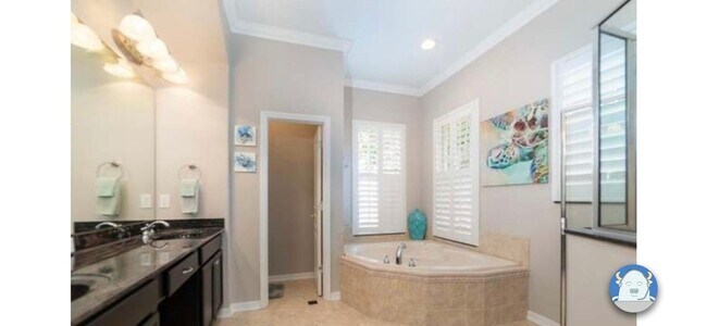 Building Photo - 6 Bedroom Single Family Home in Apollo Beach