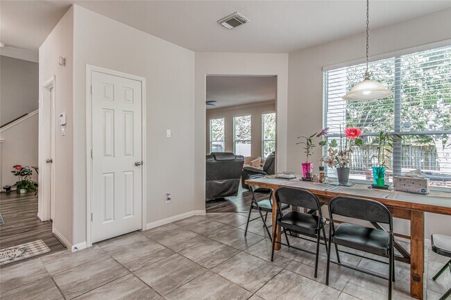 Building Photo - 16418 Pademelon Dr