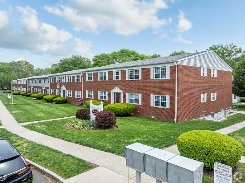 Primary Photo - Newport Apartments
