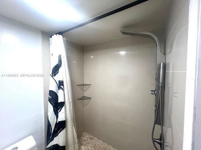 Building Photo - 9450 Live Oak Pl