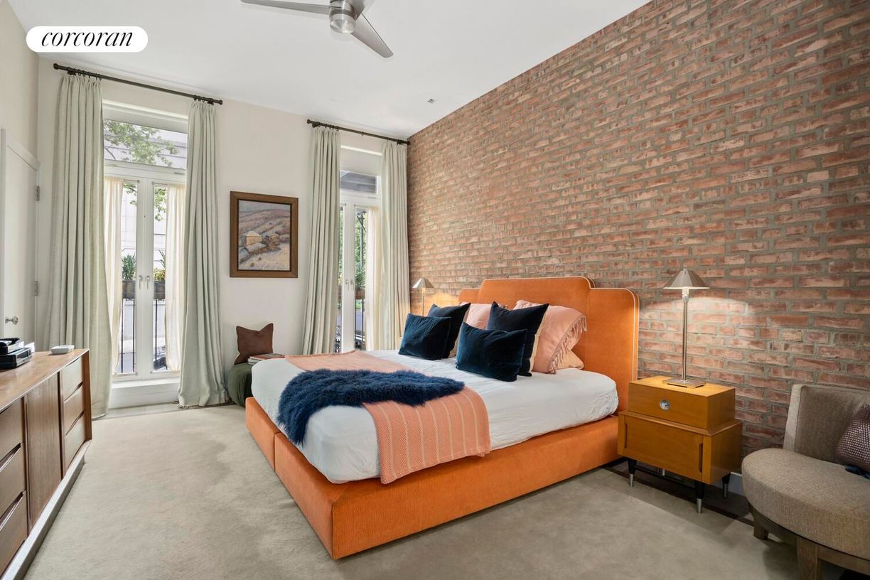 Building Photo - 308 E 30th St