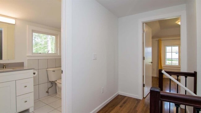 Building Photo - 1435 Broadway St