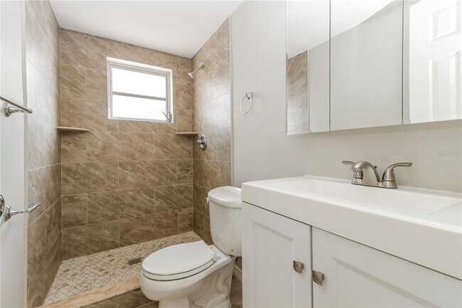 Building Photo - 9025 Collage Ln