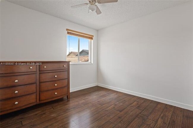 Building Photo - 15623 SW 100th Ln