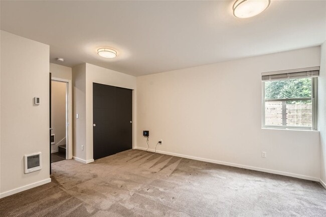 Building Photo - Modern West Seattle Townhome with Rooftop ...