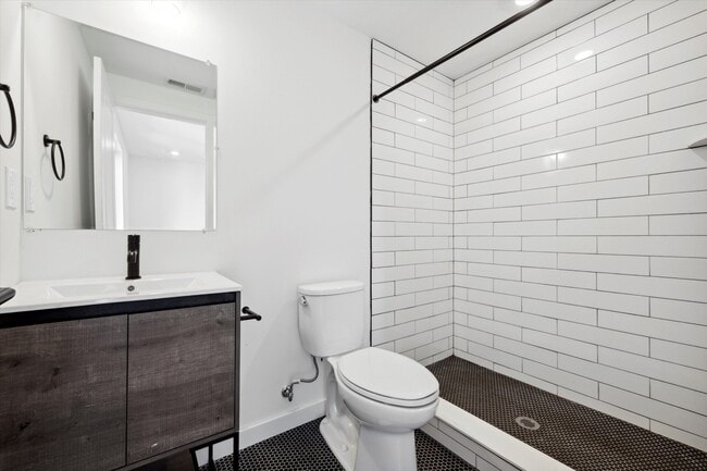 Building Photo - 1514 Master St