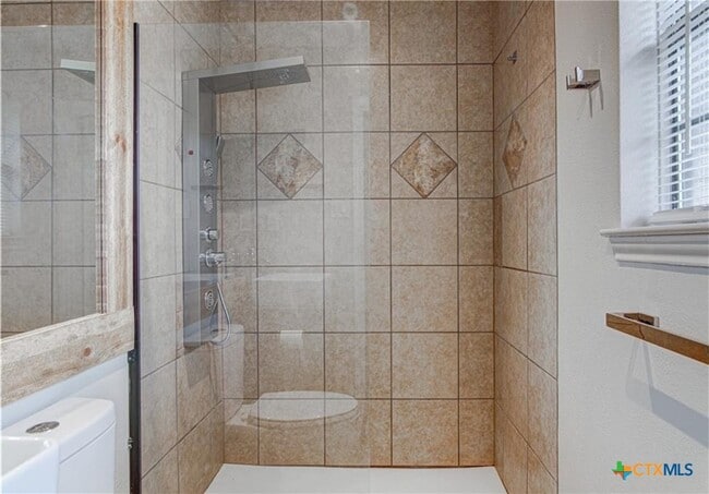 Building Photo - 1905 Moonlight Dr