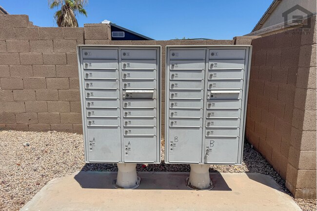 Building Photo - 4Bed/2Bath House in El Mirage! Ready for Immediate Move-In!