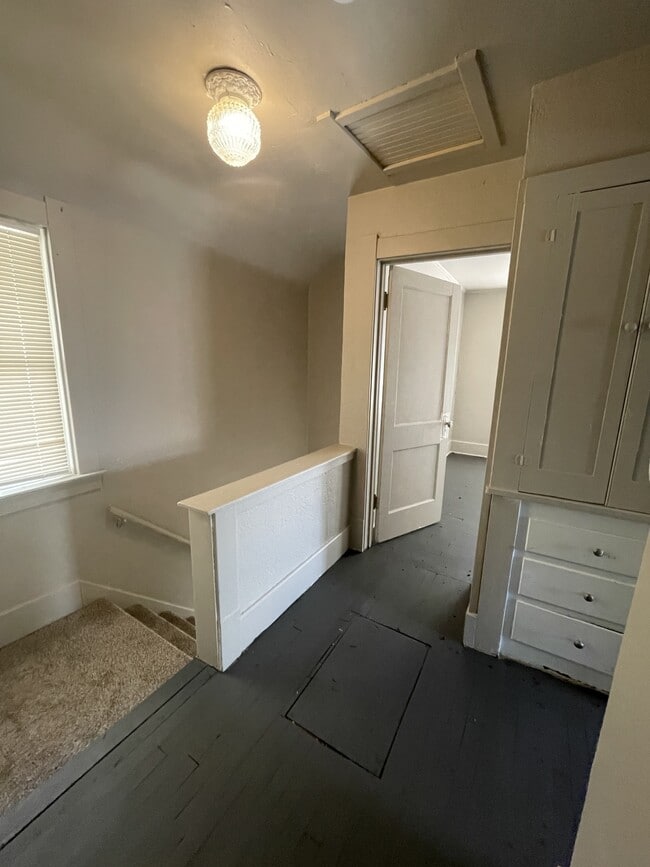 Building Photo - 4208 Asbury Dr