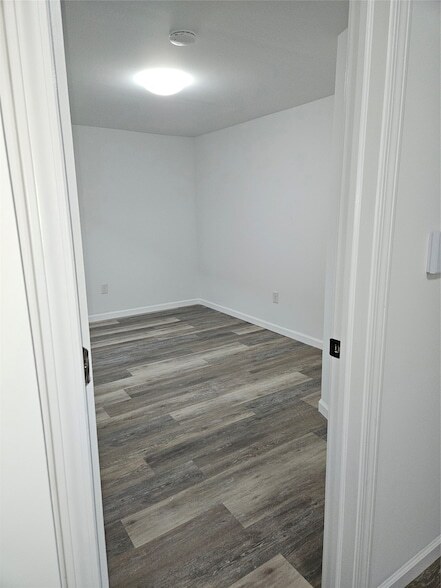 Building Photo - 120 Henry St