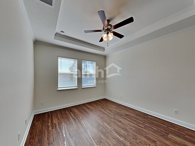 Building Photo - 1159 Sky Lks Dr