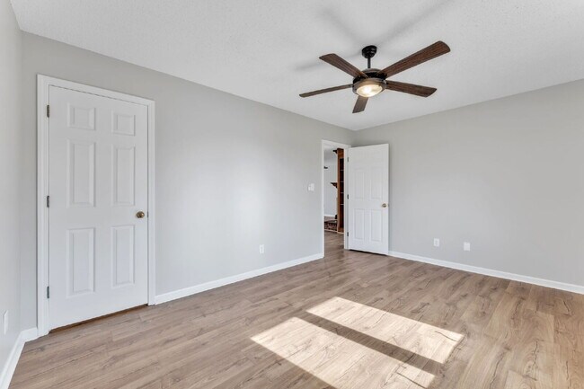 Building Photo - 3BR / 2BA Off-Grid Luxury Living with Large Fenced Lot and Solar Power $2297/mo rent