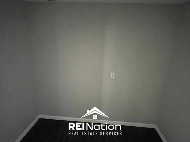 Building Photo - RARE FIND! 4BR/2BA in Memphis | Open Kitchen & Hardwoods | Fenced Yard!