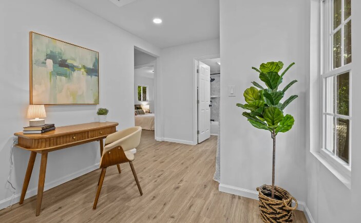 Building Photo - 1213 S Bloodworth St